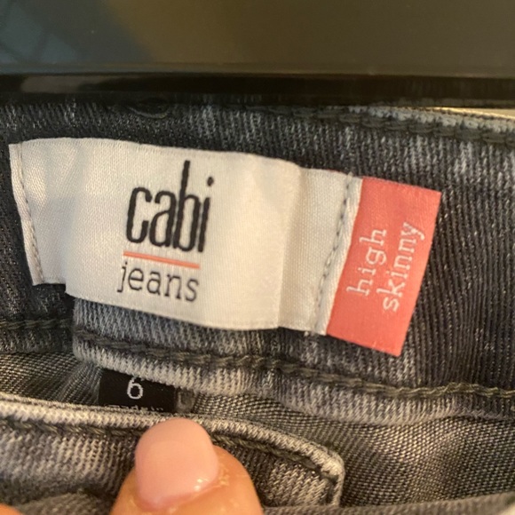 NWOT Cabi High Skinny Jeans Vapor Wash Distressed Womens Size 6 - Picture 3 of 8